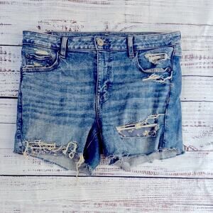 American Eagle Distressed Denim Women Shorts size 14